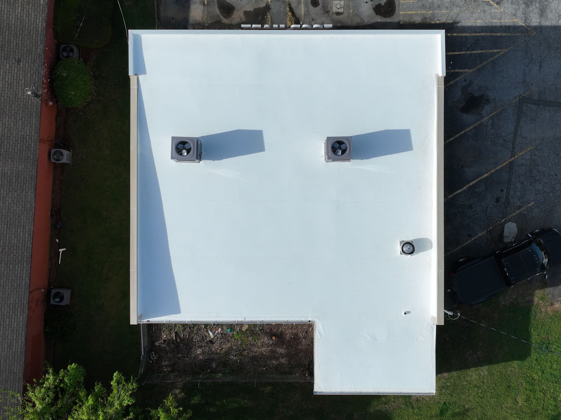 TPO Flat Roof Installation Completed in Smyrna GA image