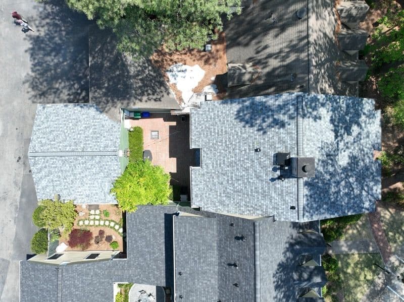 Gallery photos for Condo Re-Roofing with Owens Corning Shingles: Image #1