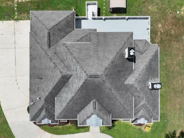 Gallery photos for Transforming a Lithonia Mansion with New Roofing: Image #3