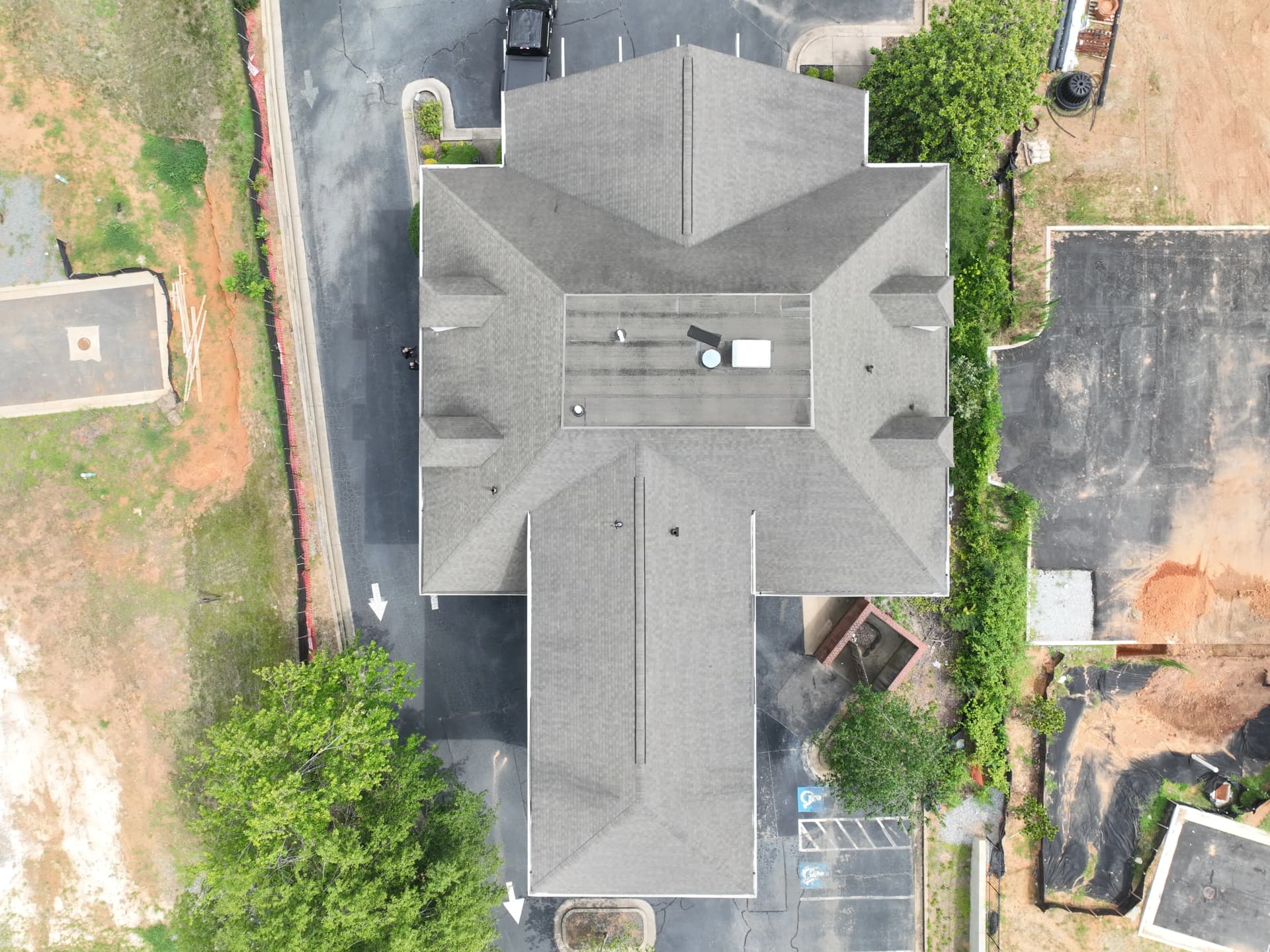 Gallery photos for New Commercial Roof Installation Underway in Alpharetta: Image #1